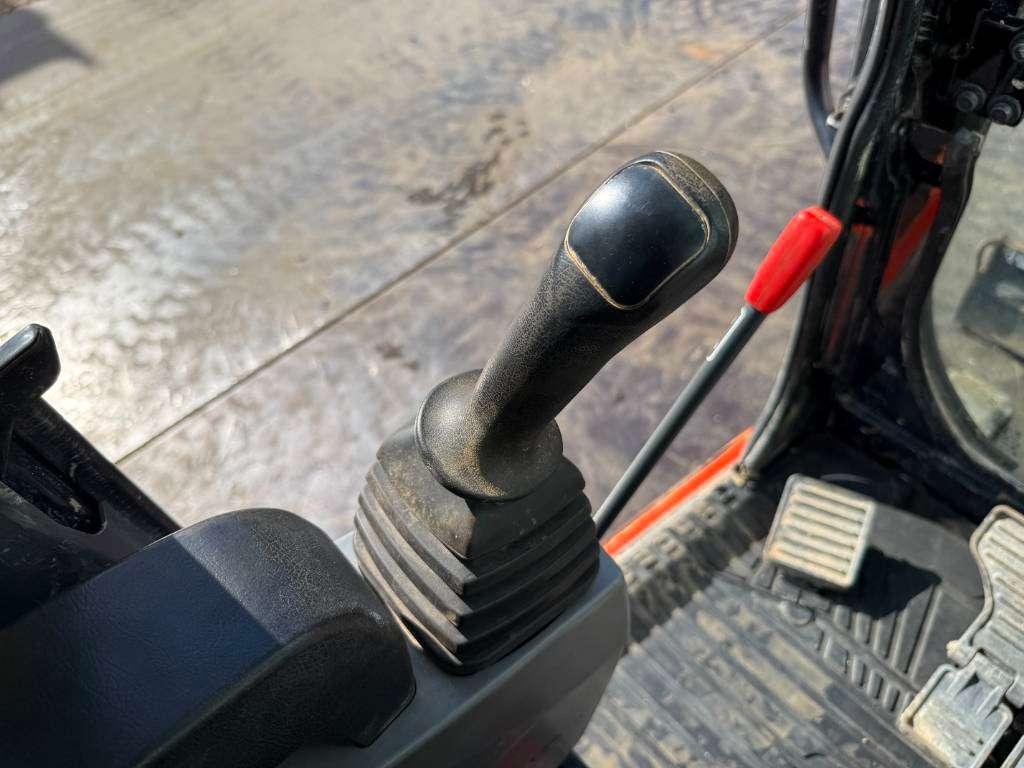 Kubota KX037-4 - Hammer Lines / Quick Coupler Photo 7