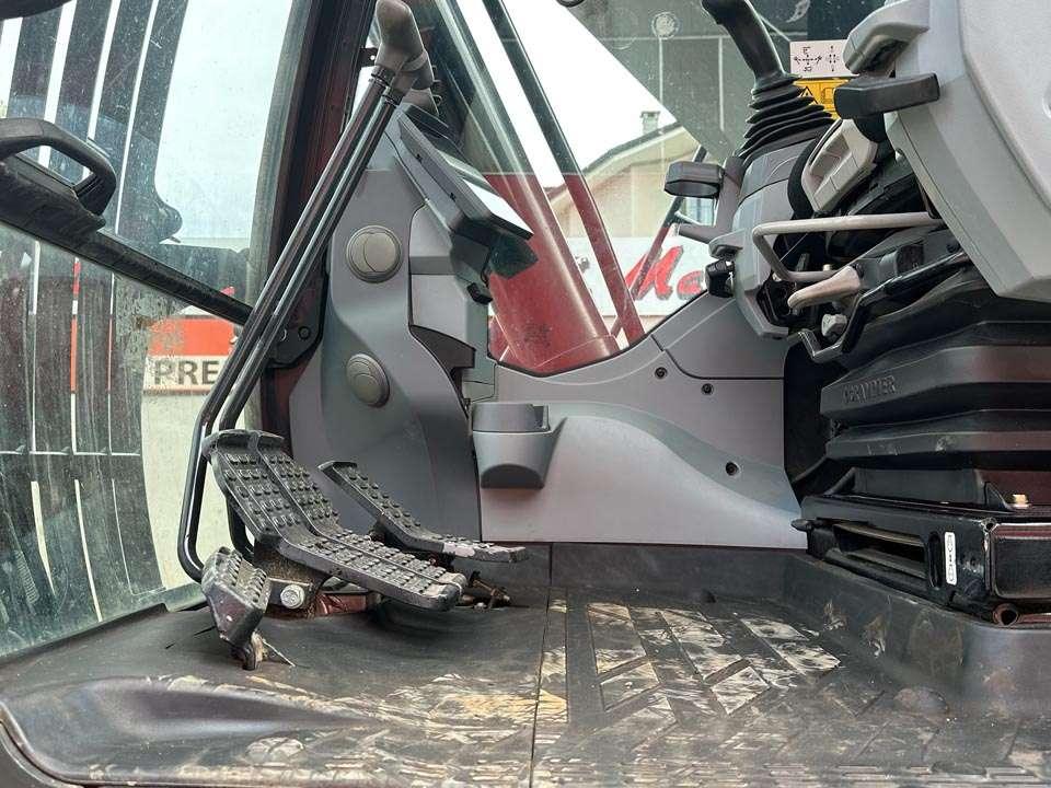 Hitachi ZX350LCN-7 Photo 16