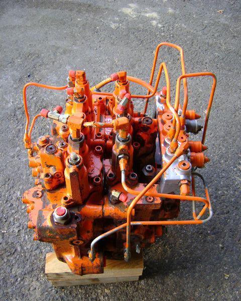 Hydraulic distributor for Fiat Hitachi EX 235 Photo 2