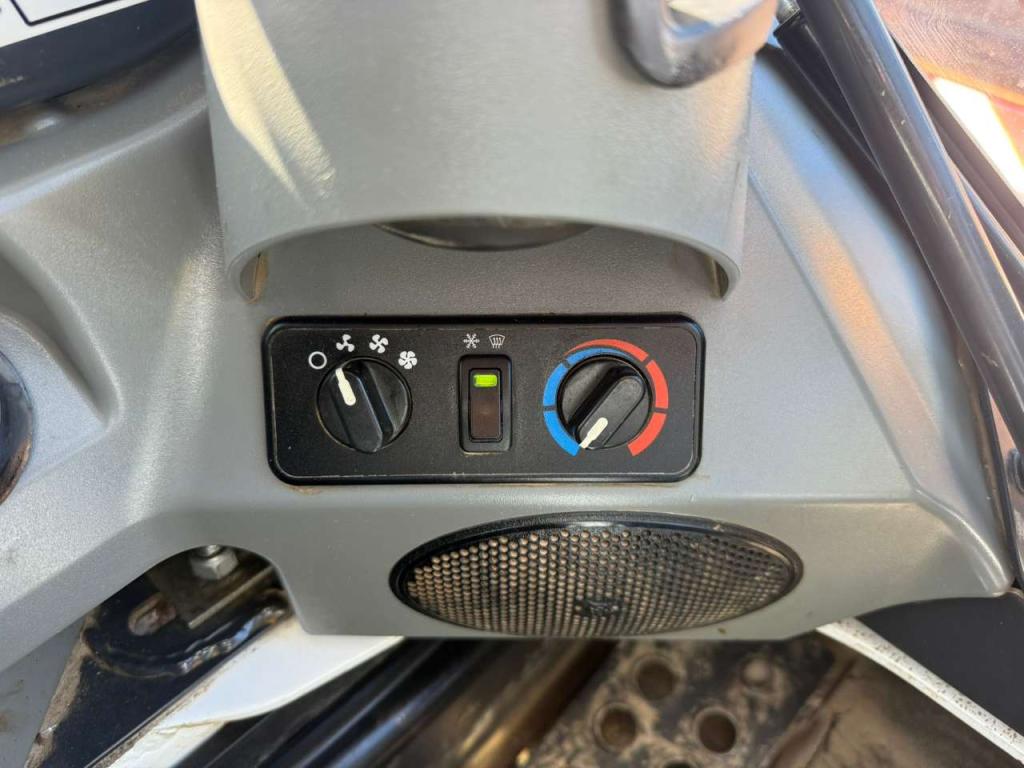 Bobcat T770 Photo 10