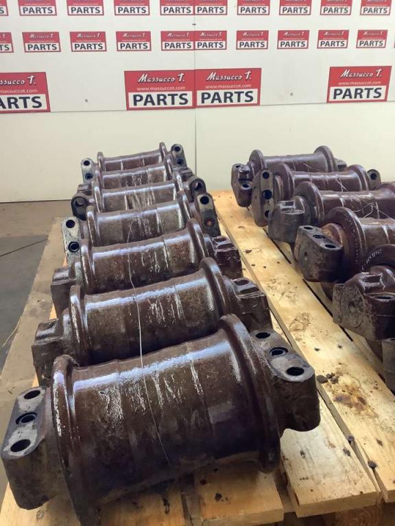 Track rollers for Fiat Hitachi EX215 Photo 2