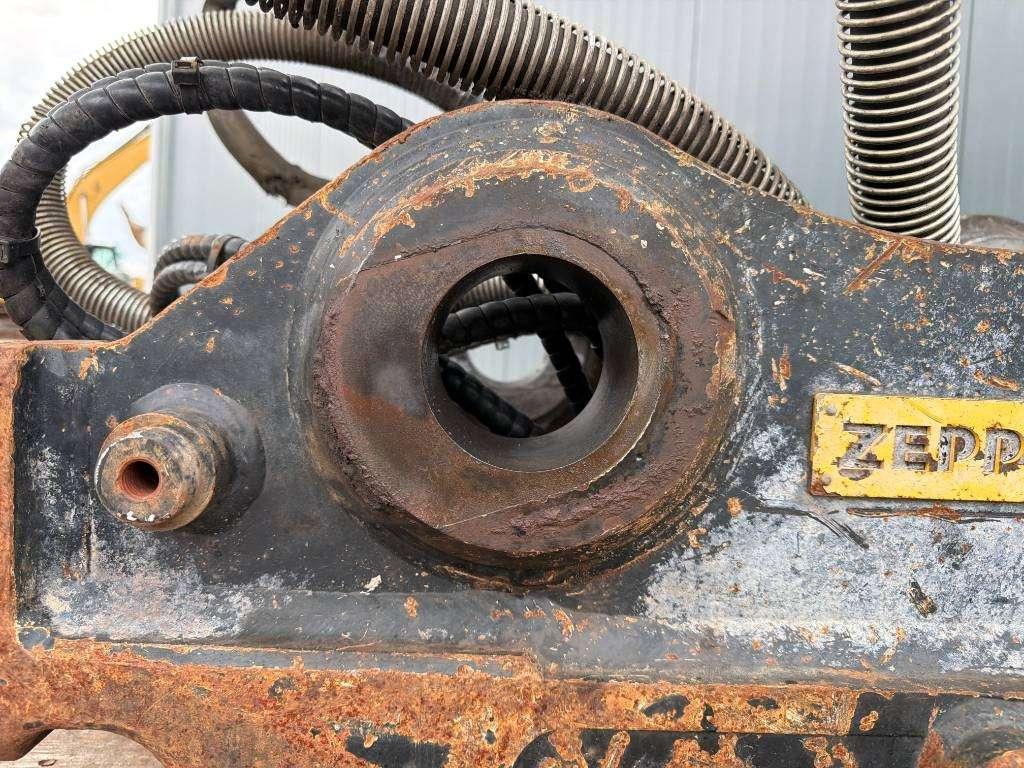 OilQuick OQ70/55 - 329D / 329E / 330F Photo 10