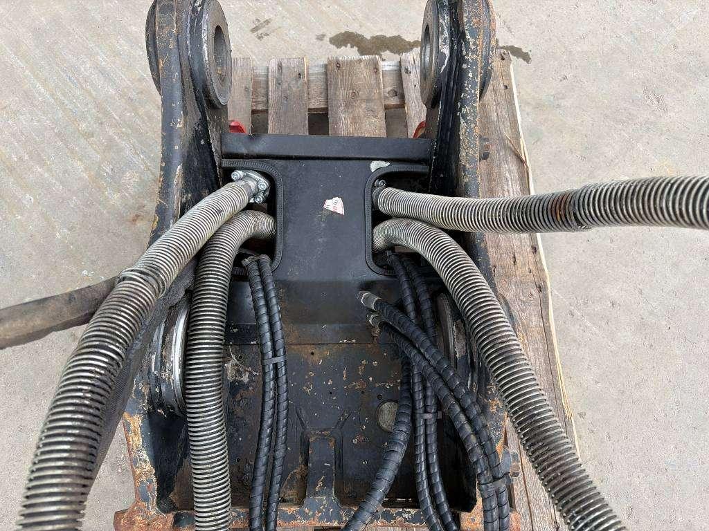 OilQuick OQ70/55 - 329D / 329E / 330F Photo 16