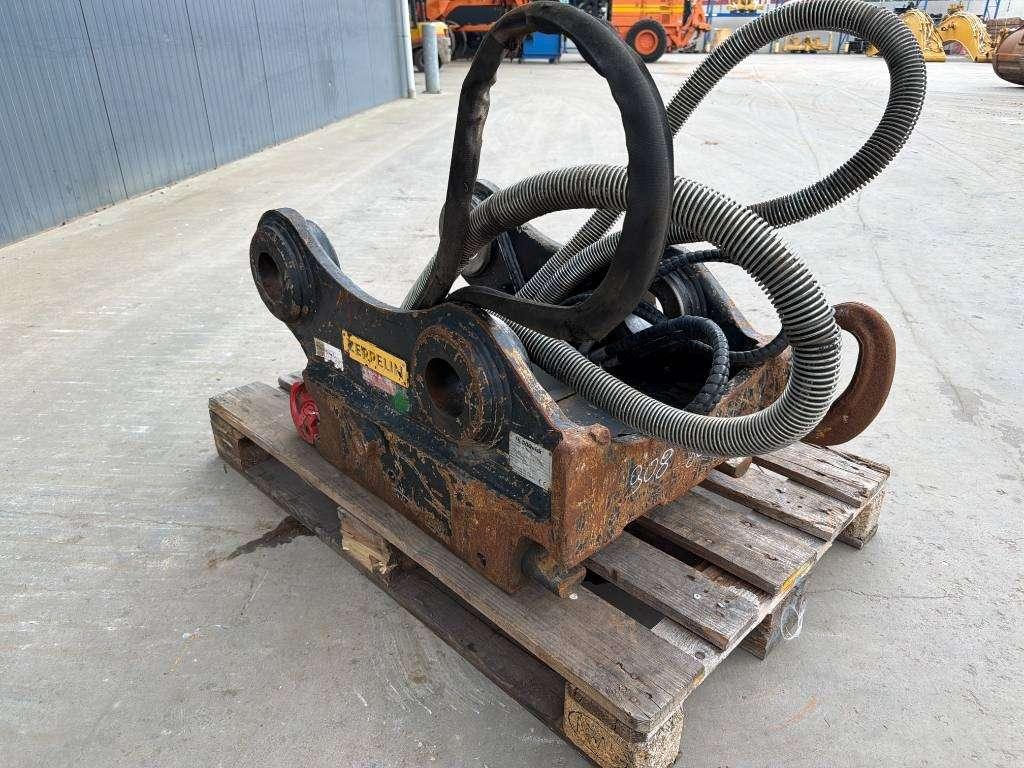 OilQuick OQ70/55 - 329D / 329E / 330F Photo 3