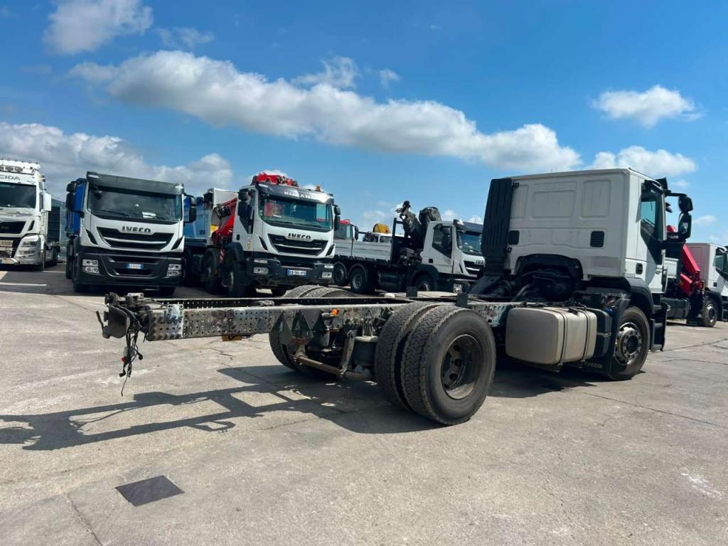 Iveco STRALIS AD190S42 Photo 16