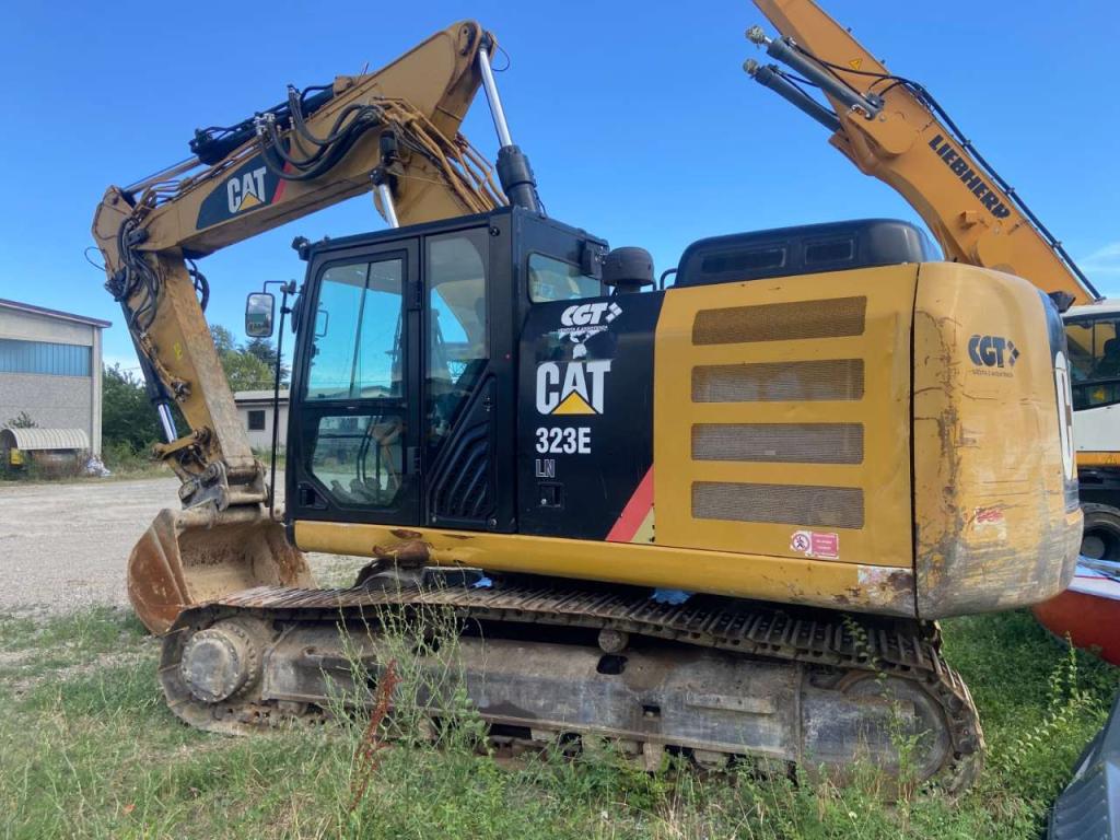 Caterpillar 323E LN Photo 4