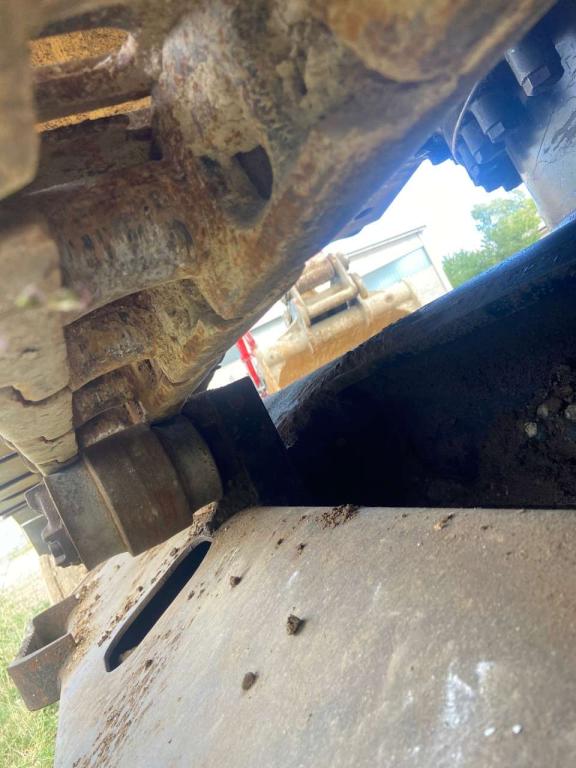 Caterpillar 323E LN Photo 5