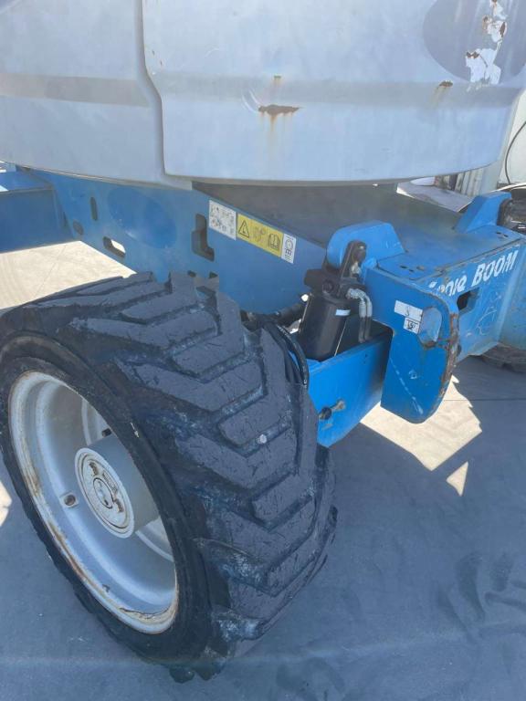 Genie Z45/25J RT Photo 13