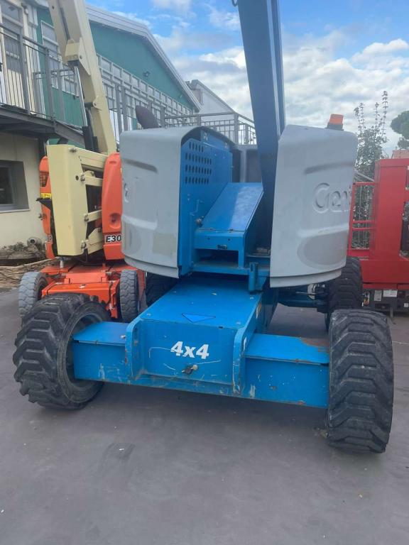 Genie Z45/25J RT Photo 2