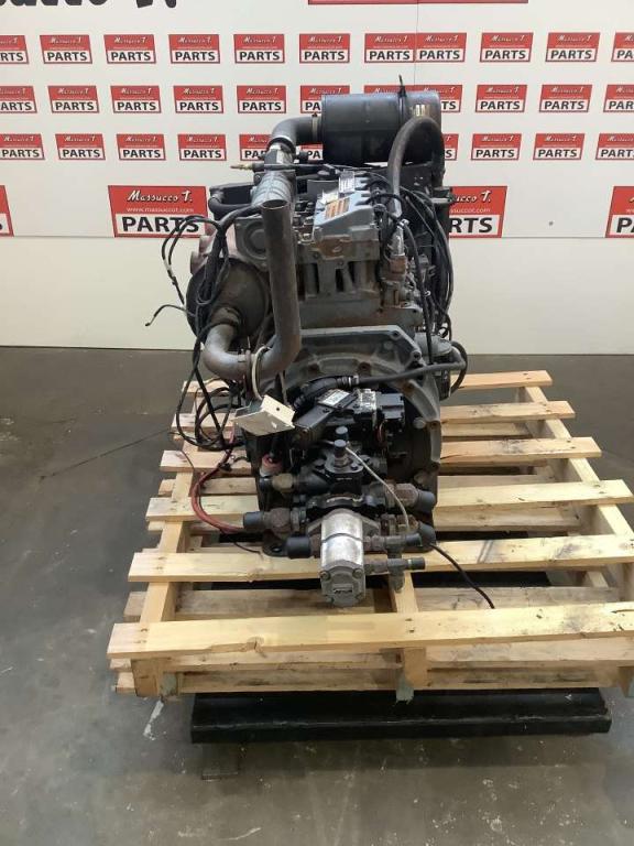Internal combustion engine for JLG LIFT 450 AJ Photo 2