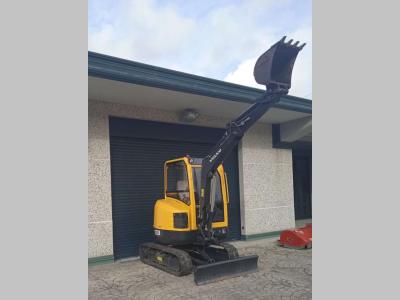 Volvo ECR28 sold by Omeco Spa