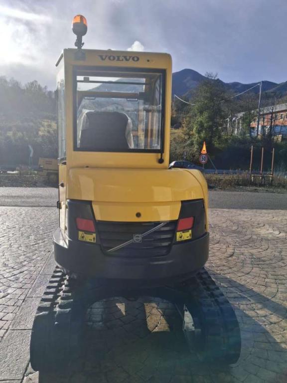 Volvo ECR28 Photo 6