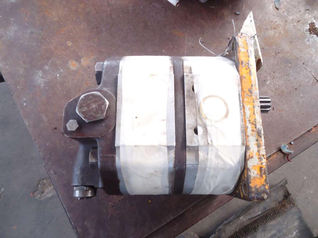 Hydraulic pump for Fiat Allis FL10 - REVISIONATA Photo 1