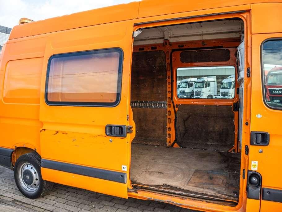 Renault MASTER 2.5 DCI Photo 8