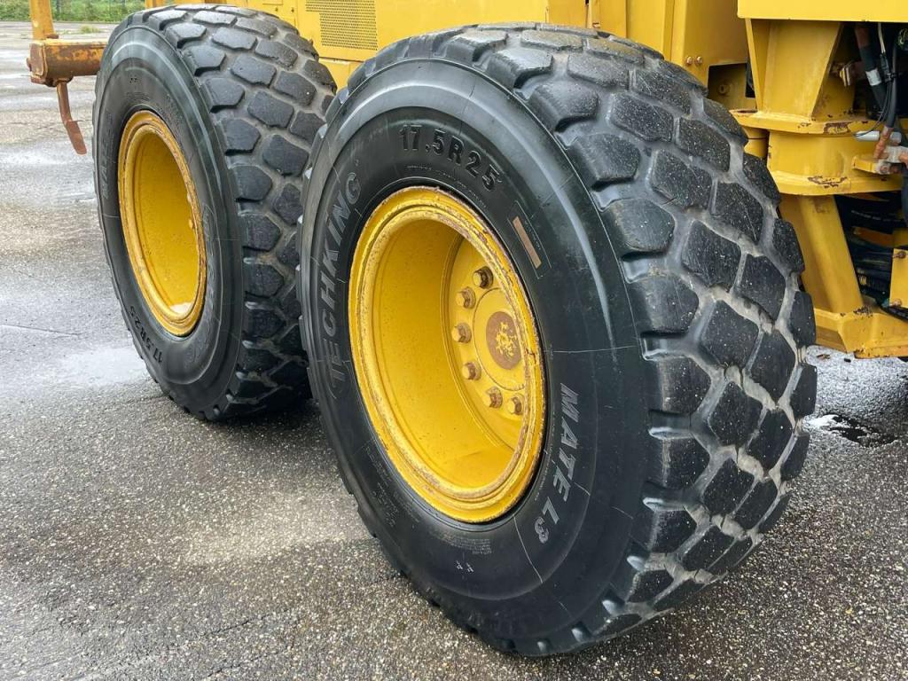 Caterpillar 140K Photo 14