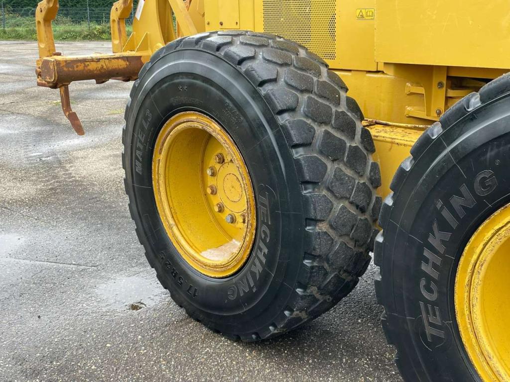 Caterpillar 140K Photo 15