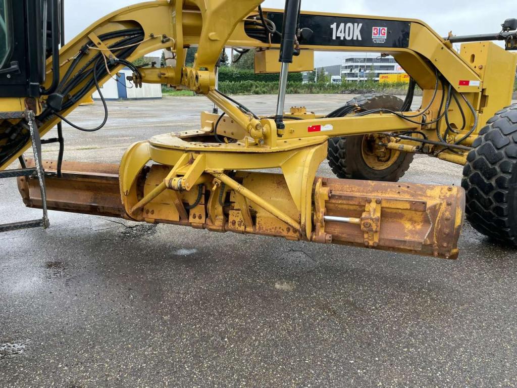 Caterpillar 140K Photo 21