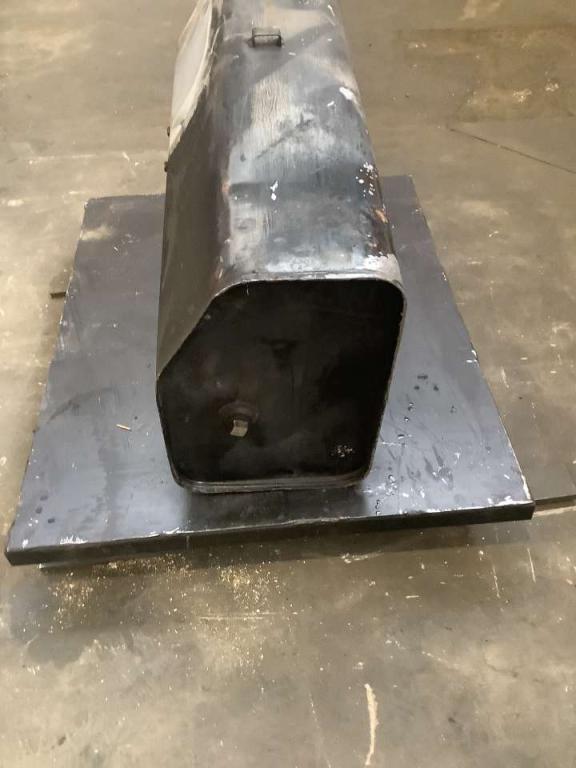 Oil tank for JLG LIFT 450 AJ Photo 2