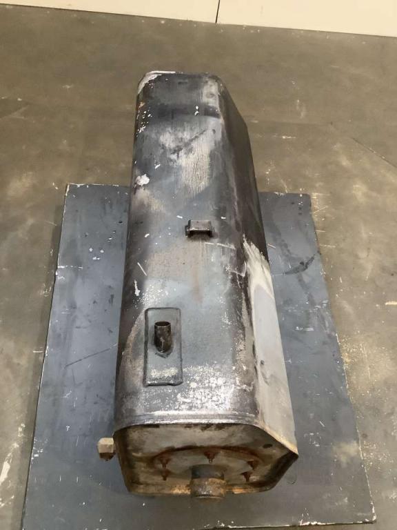 Oil tank for JLG LIFT 450 AJ Photo 4