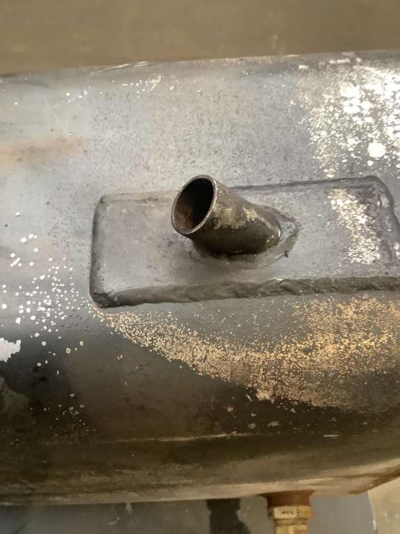 Oil tank for JLG LIFT 450 AJ Photo 6