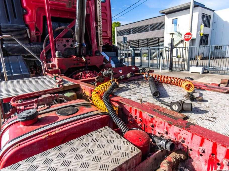 Man TGS 33.440 BL - TIPPER / TRACTOR Photo 9