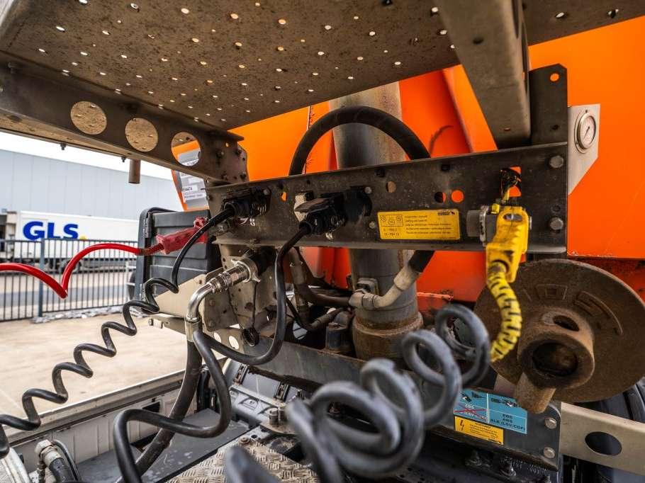 Schmitz SGF-S3-GEISOLEERDE KIPPER-27m3 Photo 12