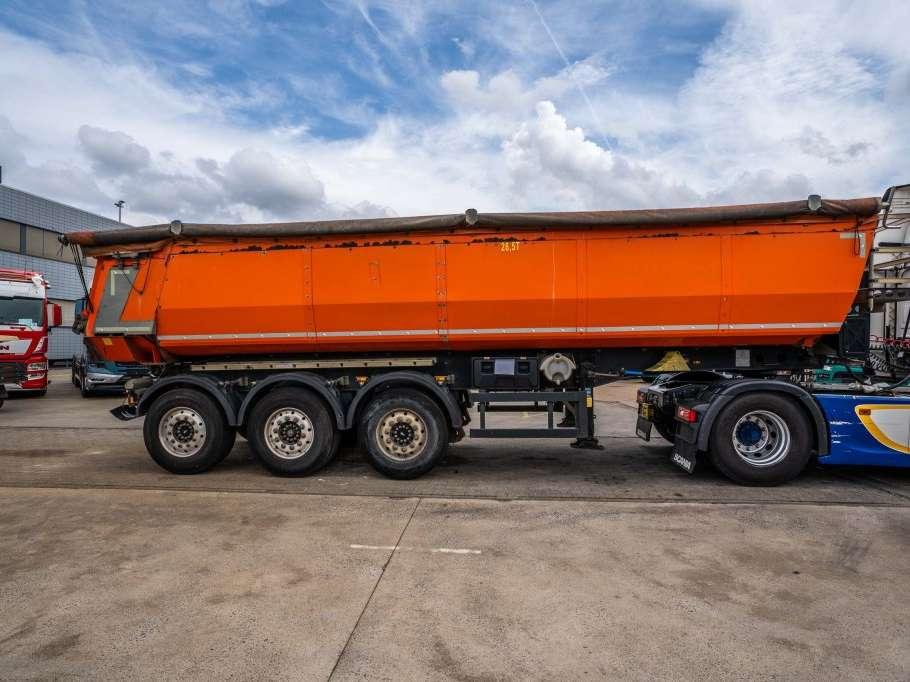 Schmitz SGF-S3-GEISOLEERDE KIPPER-27m3 Photo 3