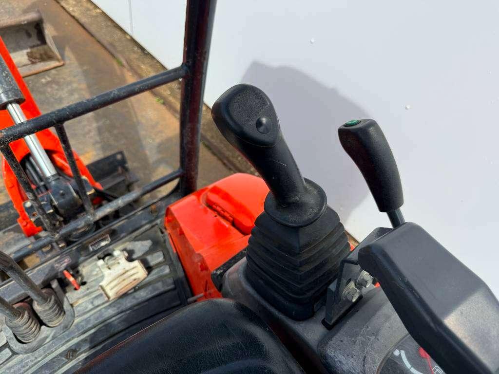 Kubota U17-3 - Hydr. Undercarriage / Hammer Lines Photo 11
