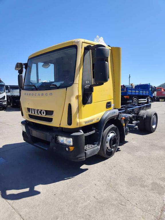 Iveco EUROCARGO 120E28P Photo 24