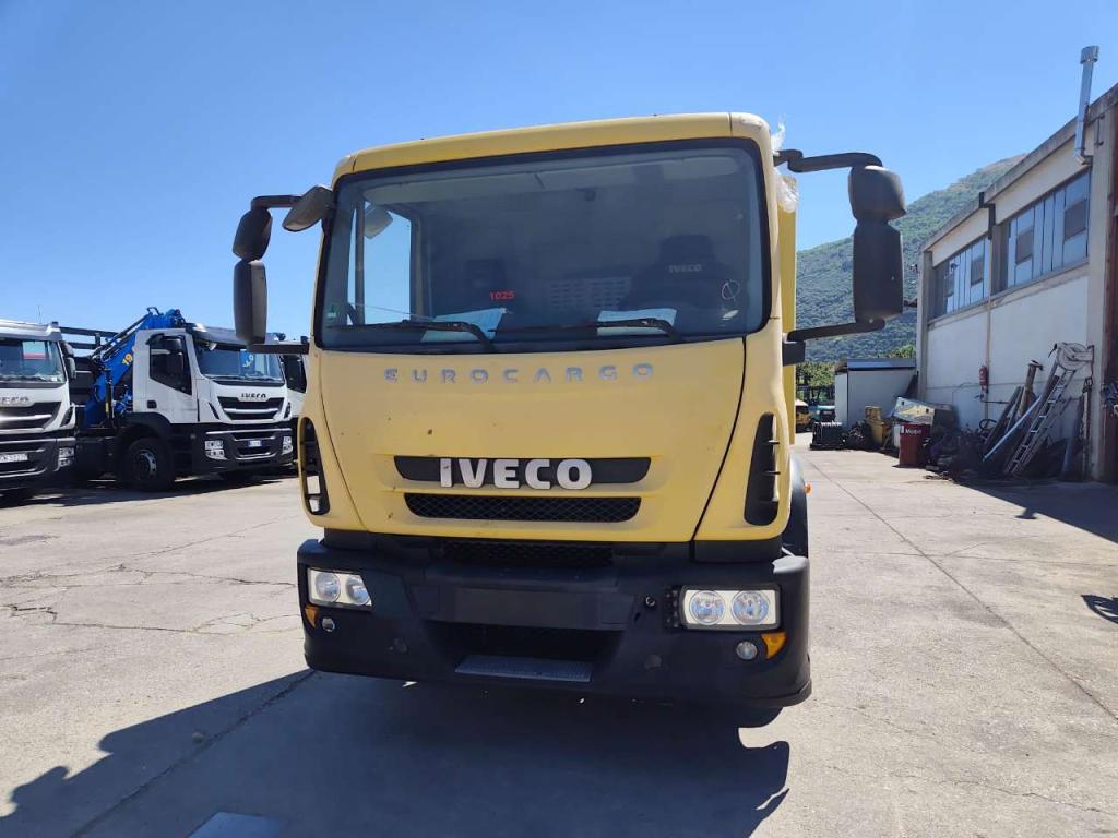 Iveco EUROCARGO 120E28P Photo 29