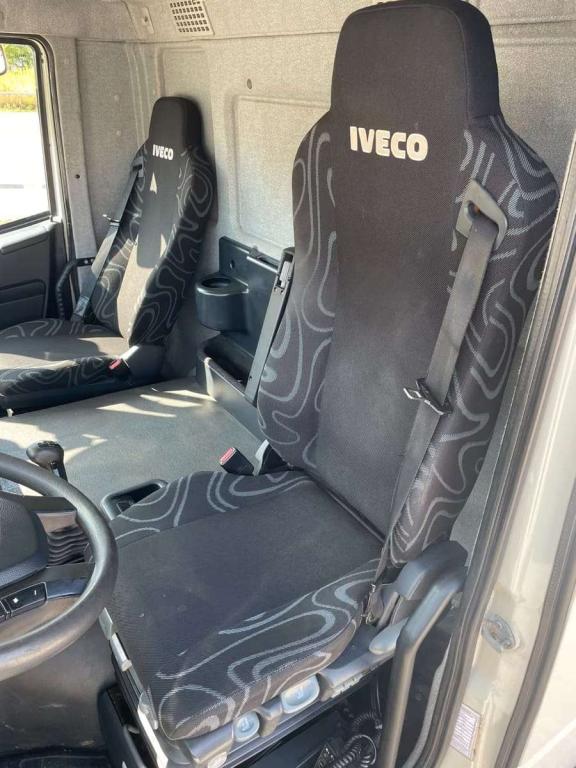 Iveco TRAKKER 260T45/P Photo 16