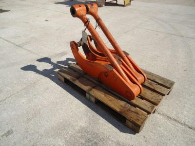 Connecting rod and bucket closing brackets for Fiat Allis FL14C sold by OLM 90 Srl