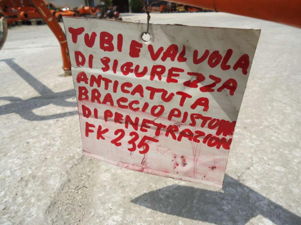 Hydraulic hose for Fiat Kobelco 235 Photo 2
