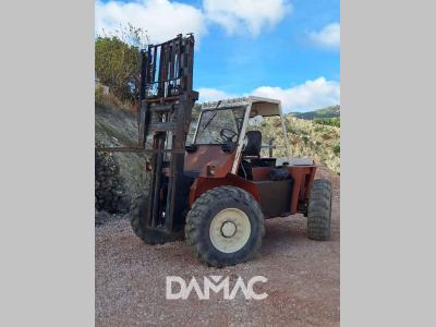 Manitou Diesel forklift truck Photo 1