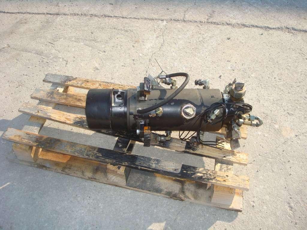Rotating joint for Fiat Hitachi 150W3 Photo 1