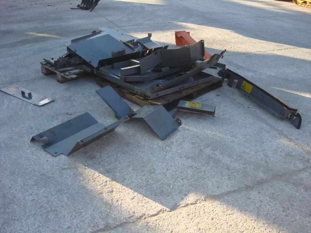 Sump pan for ZAXIS 210.3 E 240.3 Photo 6