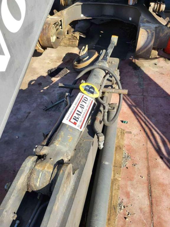 Volvo digging arm cylinder 14534532 for Volvo EC200D, EC200E, EC210C... Photo 3