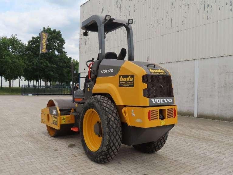 Volvo SD45B Photo 4