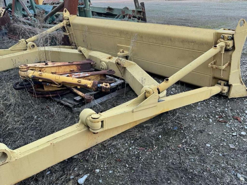 Caterpillar D5 Photo 4