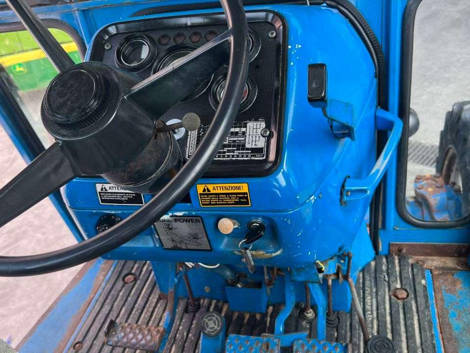 Ford 7700 4X4 Photo 8