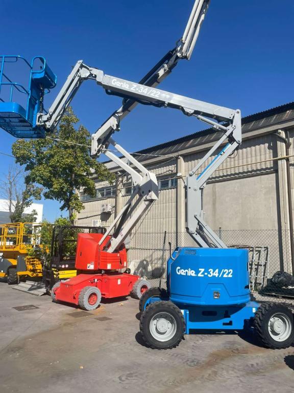 Genie Z34/22 IC Photo 1