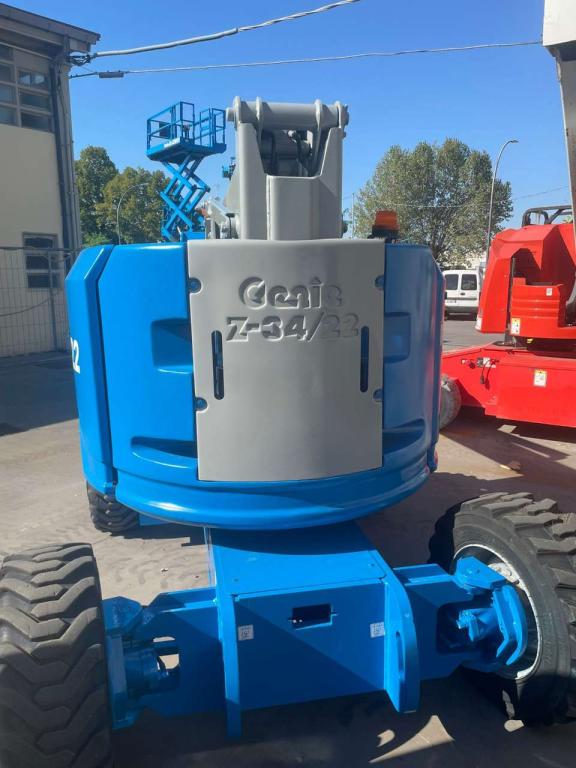 Genie Z34/22 IC Photo 10