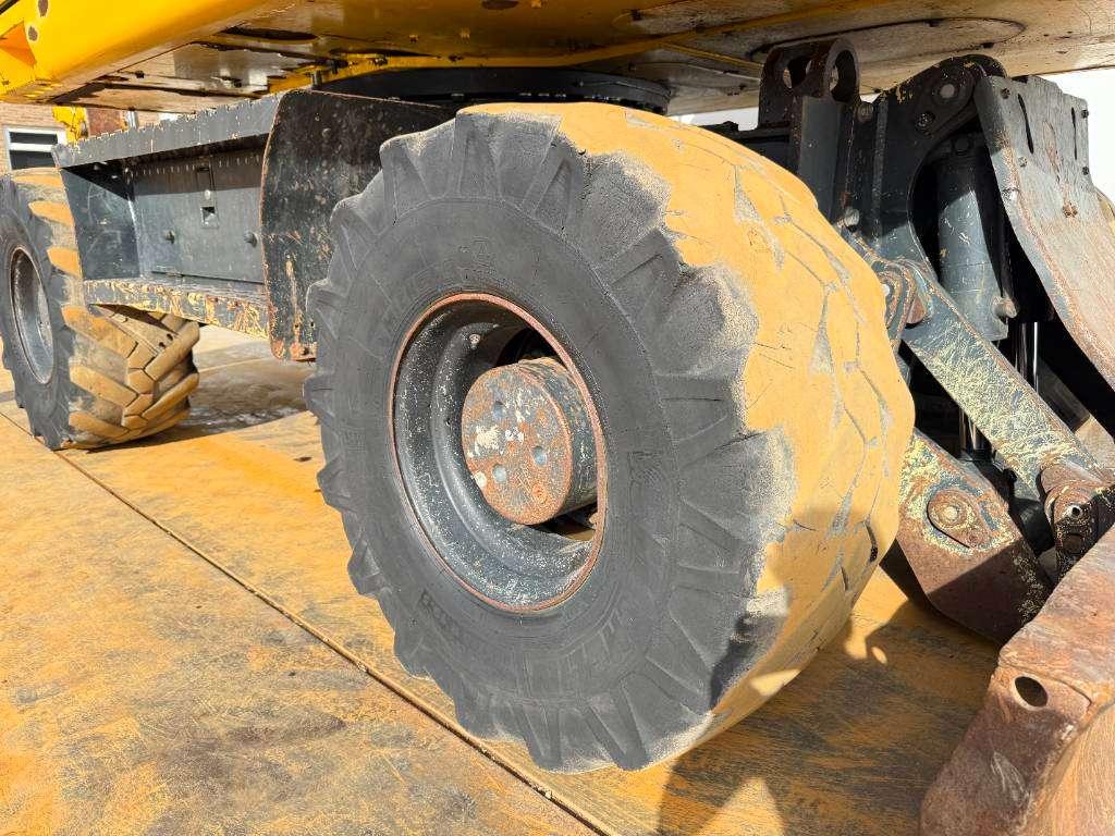 Komatsu PW160-8 - Triple Boom / Blade / Hammer Lines Photo 25