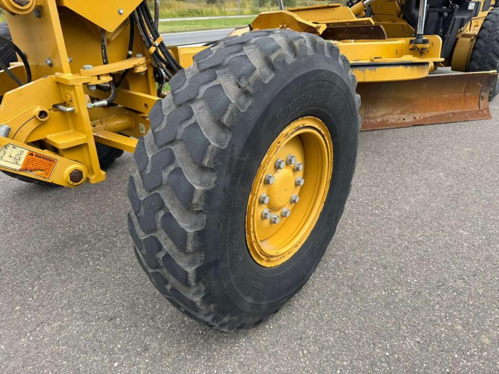 Caterpillar 140M Photo 23