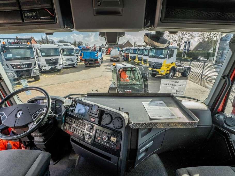 Renault C520-6x4 + HYDR. + INTARDER Photo 12