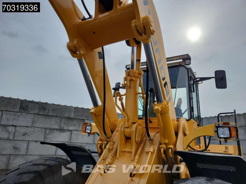 Hyundai HL760 Photo 15