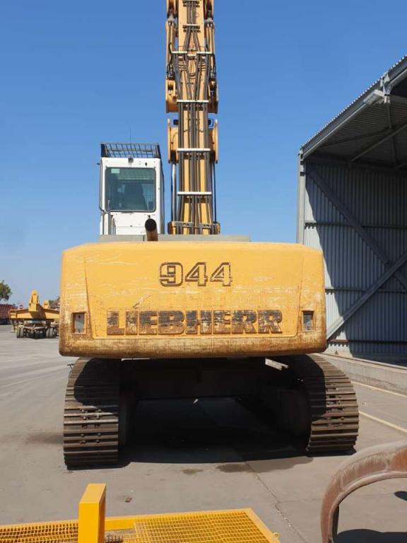 Liebherr R944C Photo 5