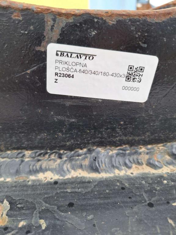 UNI40 for 5-7 ton excavators Attachment plate Photo 8