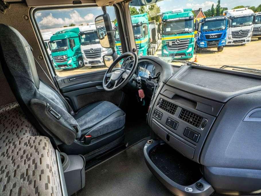 Daf XF 510 Photo 16