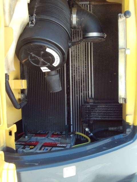 Komatsu PC138US-8 Photo 18
